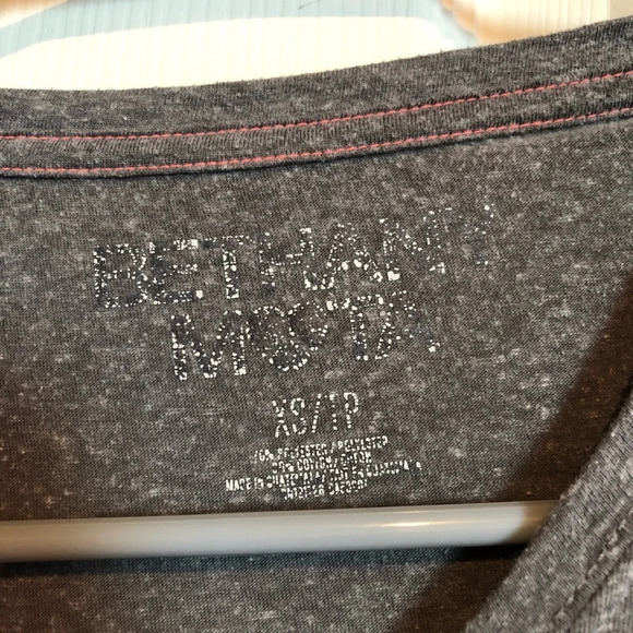 “Life Begins After Coffee” Crop T-shirt Grey XS - Picture 2 of 4